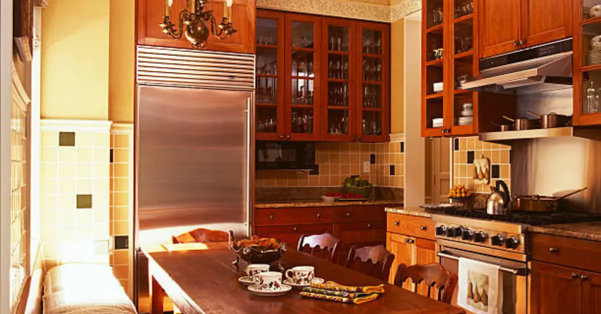 a combination of dark and earthy brown 1970s kitchen cabinets