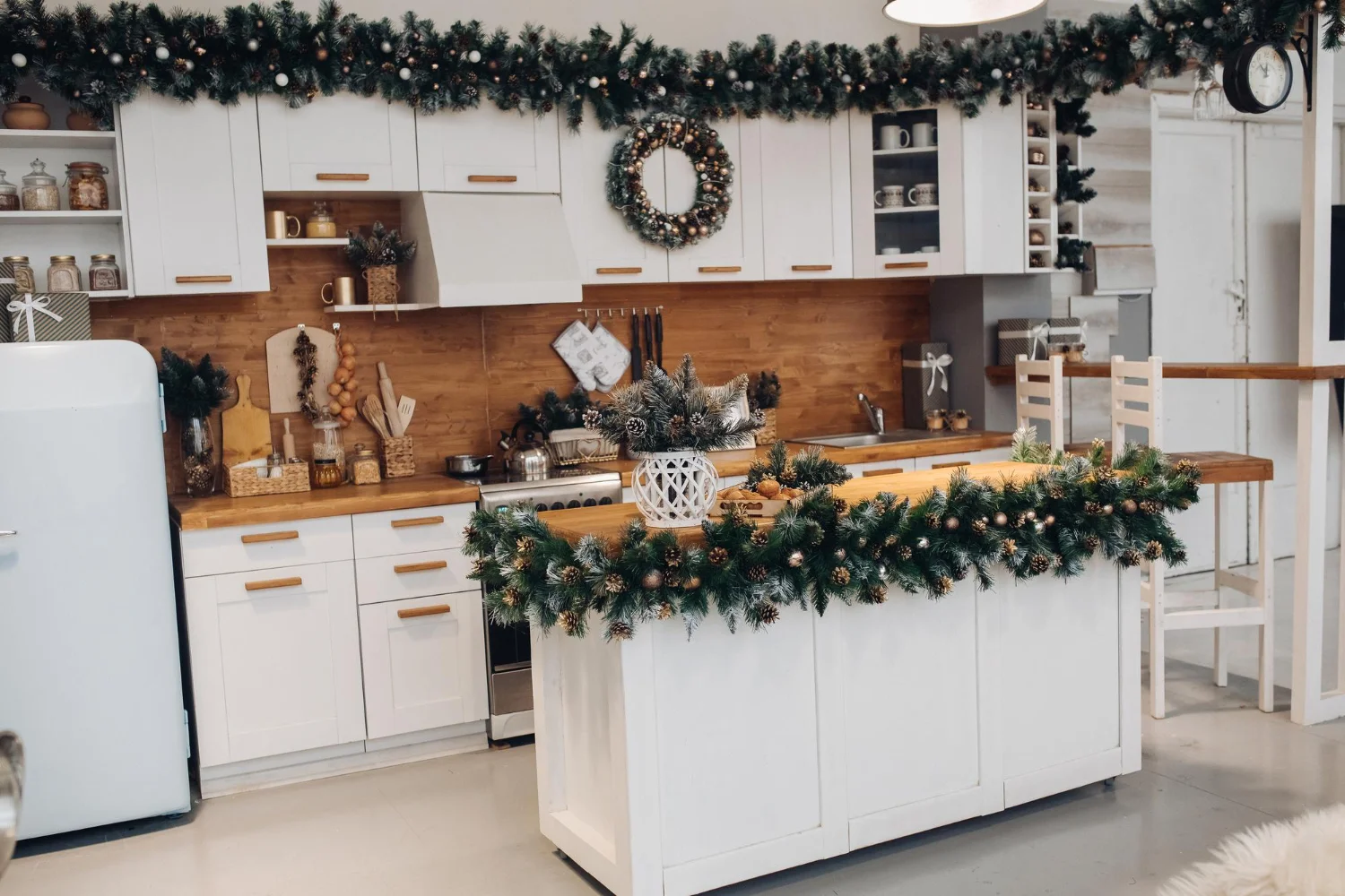 white kitchen with above kitchen cabinets decor ideas for christmass.